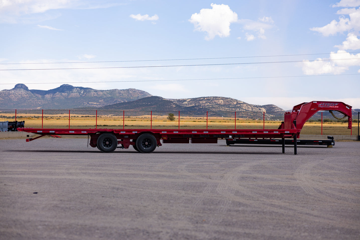 Horizon HYZ Hydraulic Dovetail Flatdeck Trailer