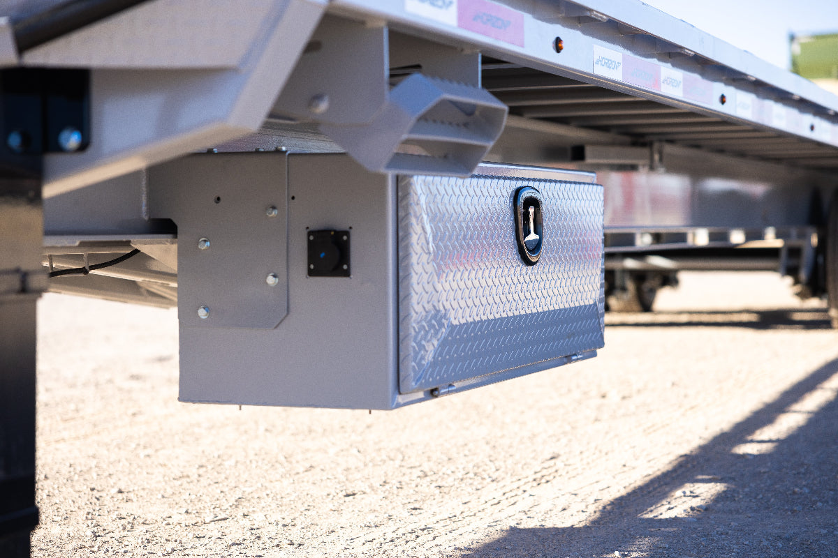 Horizon FFH Full Tilt Flatdeck Trailer
